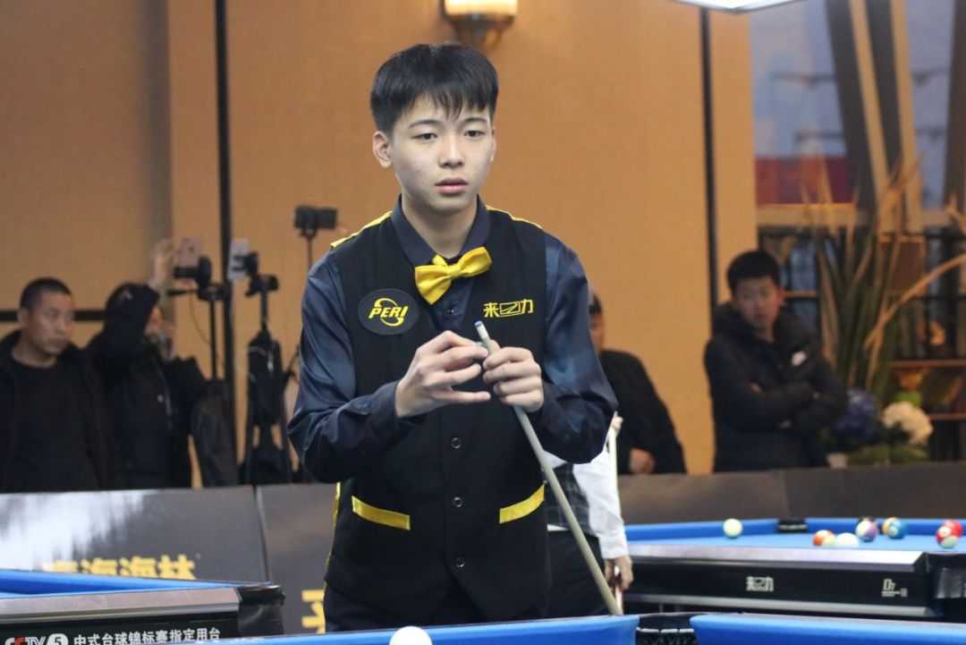 土赛场上 土赛场上