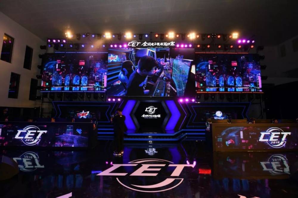 向明确且拒 向明确且拒